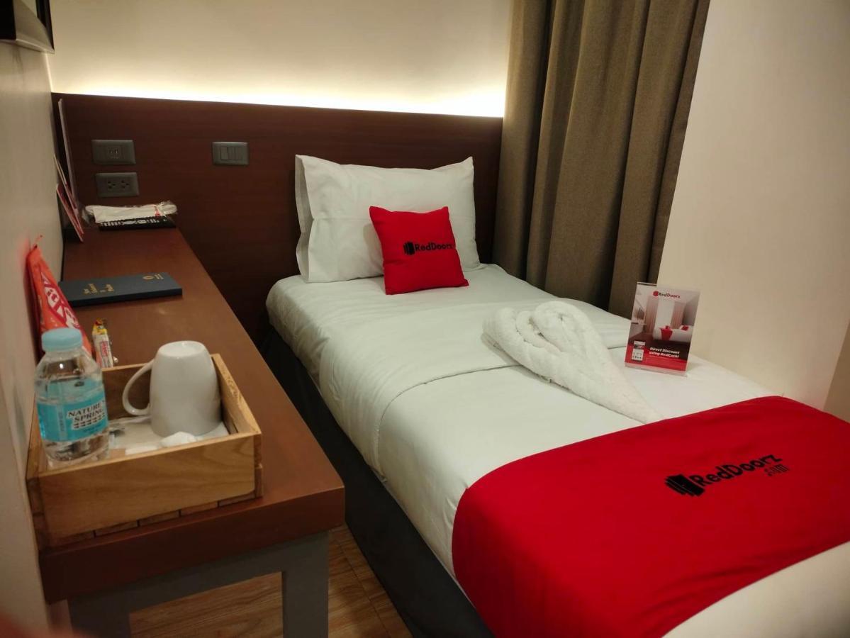Reddoorz Plus @ Toshiko Boutique Hotel Koronadal City Εξωτερικό φωτογραφία